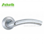 Aluminum handle on rose