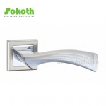 Aluminum handle on rose